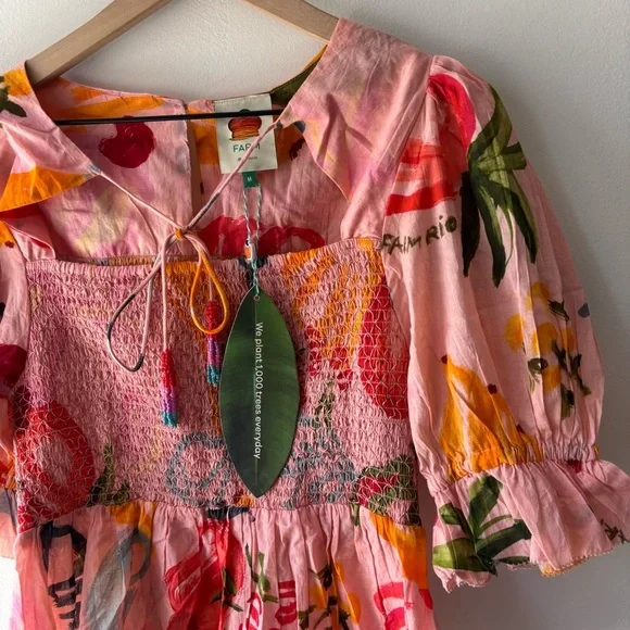FARM RIO Women's Mixed Fruit Smocked Bodice
Top Pink Multi Size M NWT - Picture 5 of 9